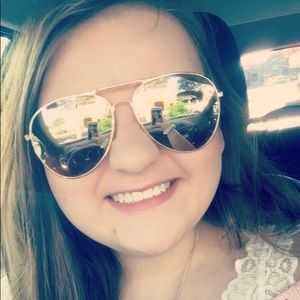 Meet your Posher, Samantha